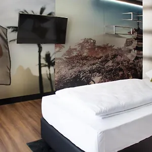 Aö Otel